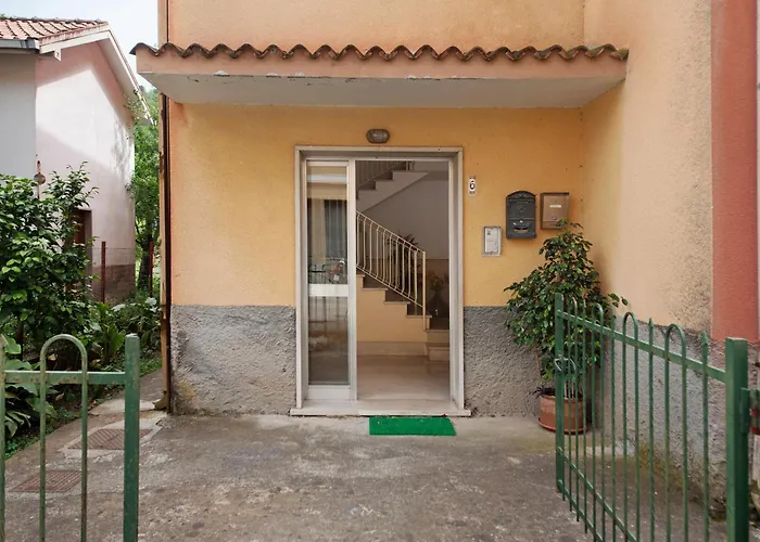 Daire Mare E Collina