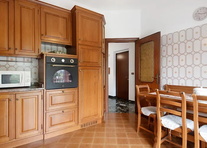 Mare E Collina * 카사르자리구레